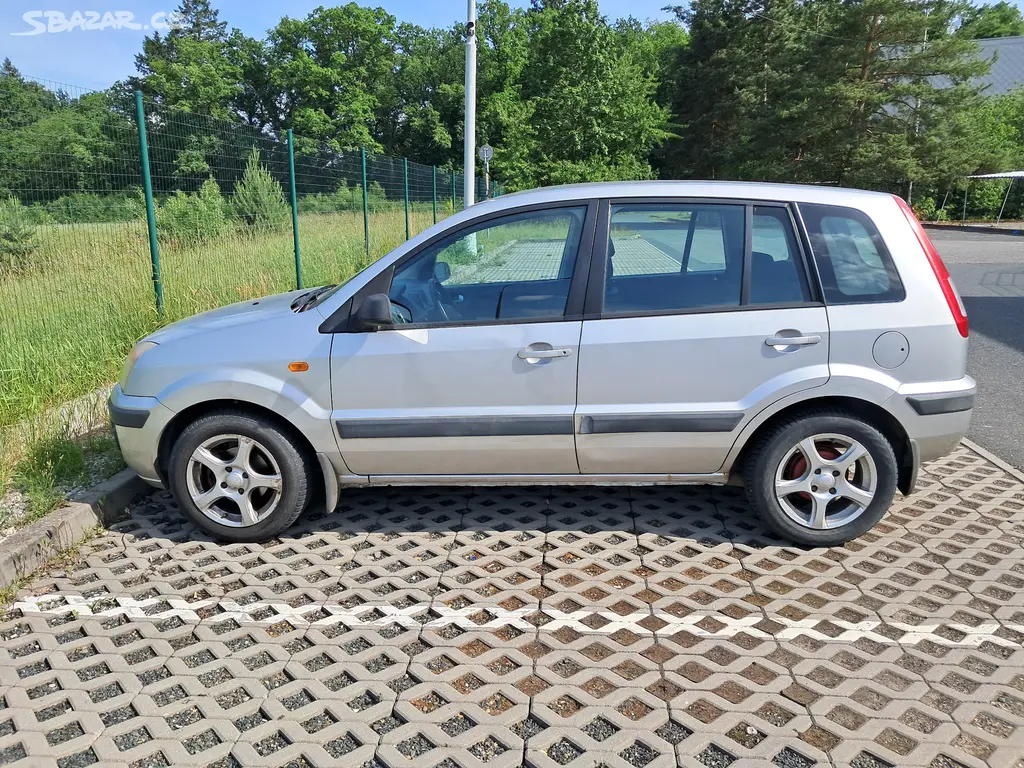 Ford Fusion + tažné zařízení